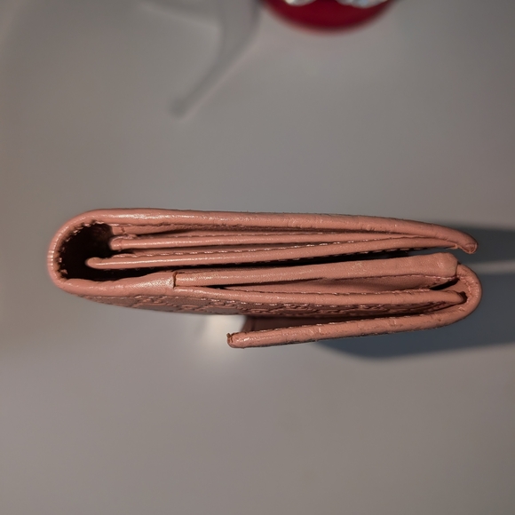 Authentic Gucci Micro Guccissima Monogram Long Wallet with Flap Closure - Picture 12 of 13